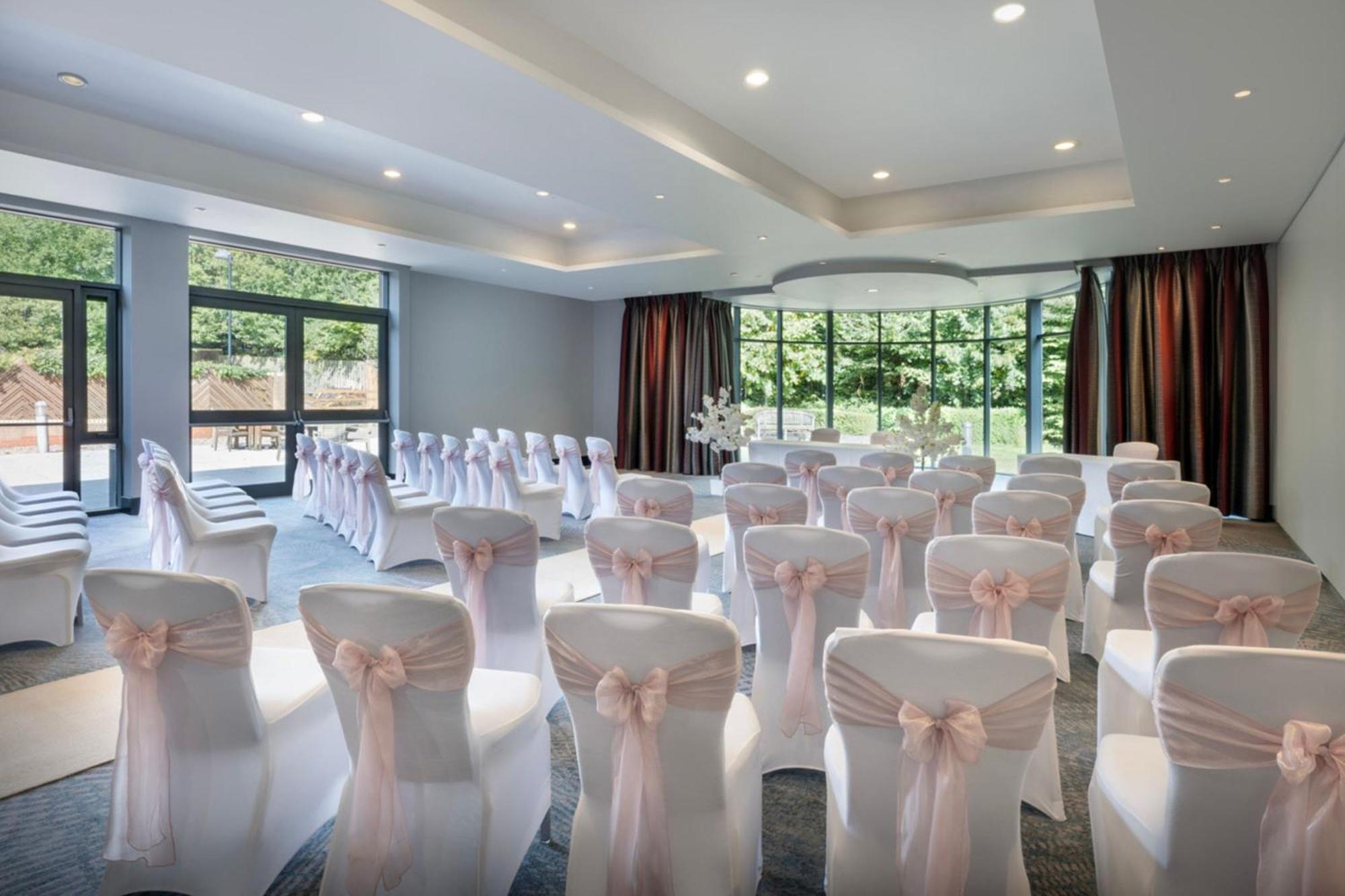 Delta Hotels By Marriott Nottingham Belfry Exterior foto
