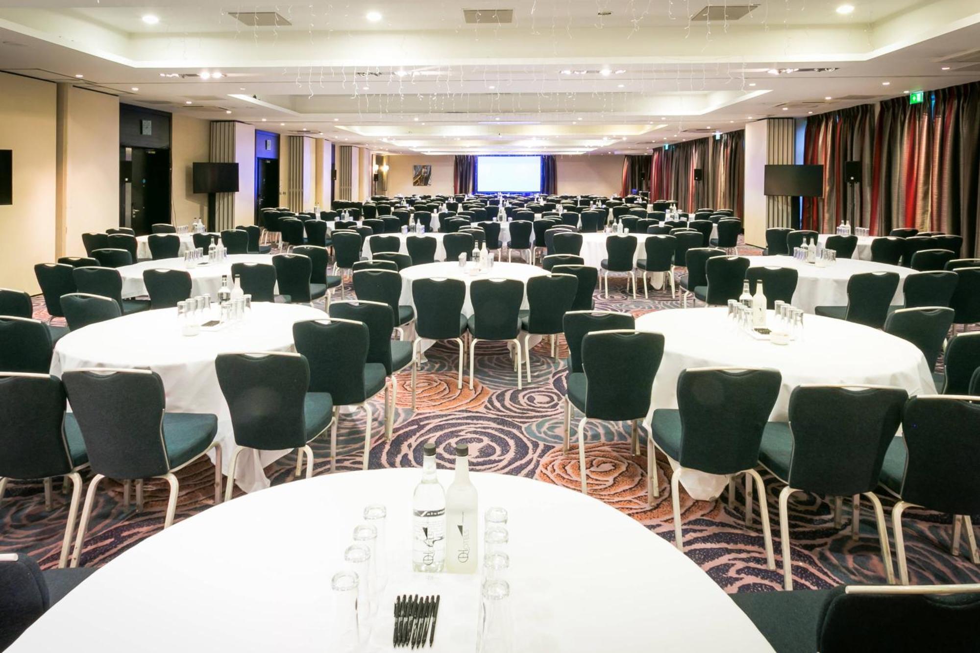 Delta Hotels By Marriott Nottingham Belfry Exterior foto
