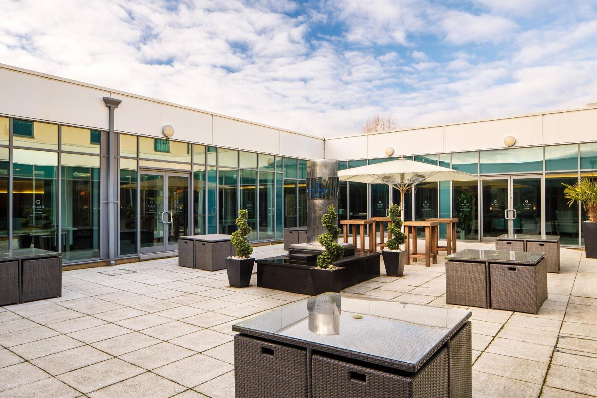 Delta Hotels By Marriott Nottingham Belfry Exterior foto